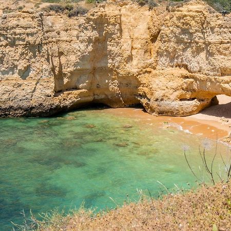 Beach Praia - Sleep 5 - Pool - Free Wi-Fi - Air Con Albufeira Bagian luar foto