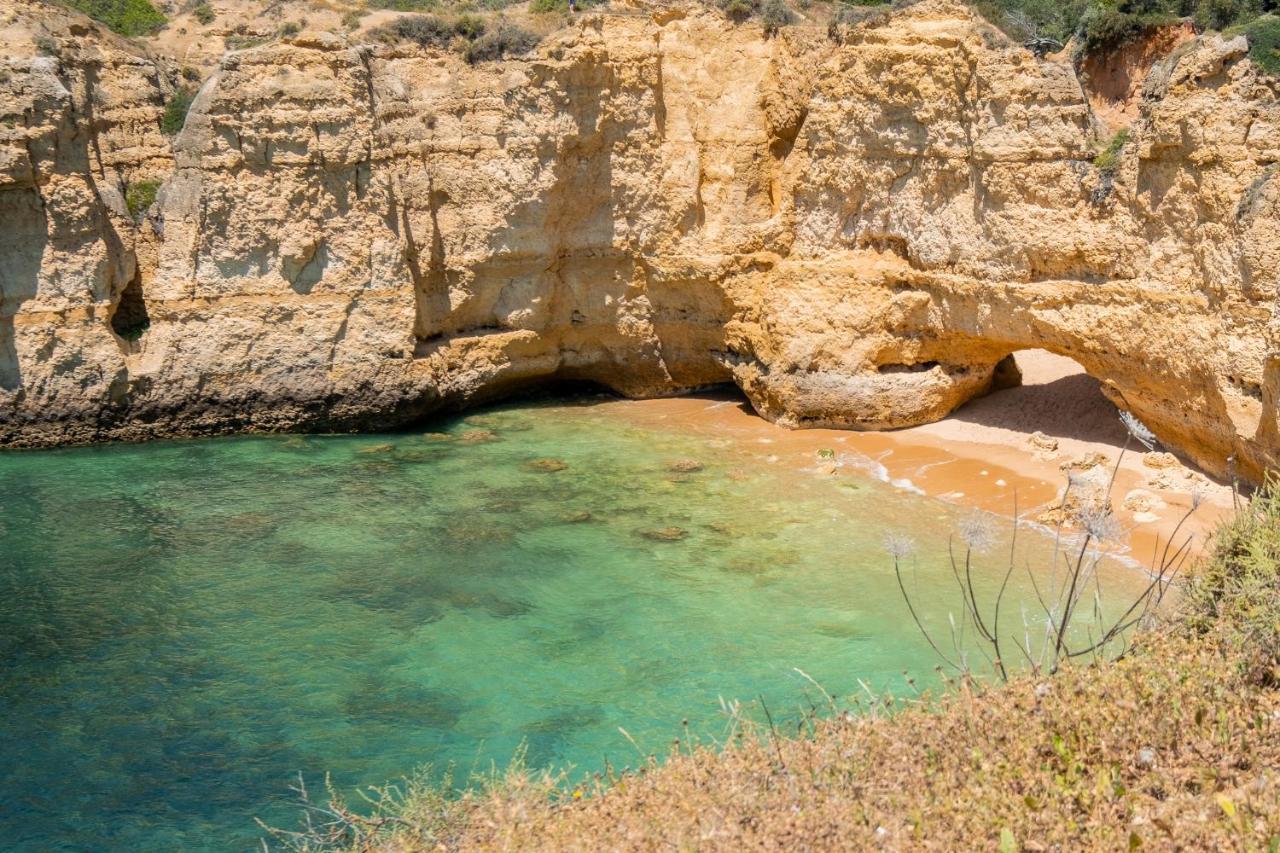 Beach Praia - Sleep 5 - Pool - Free Wi-Fi - Air Con Albufeira Bagian luar foto