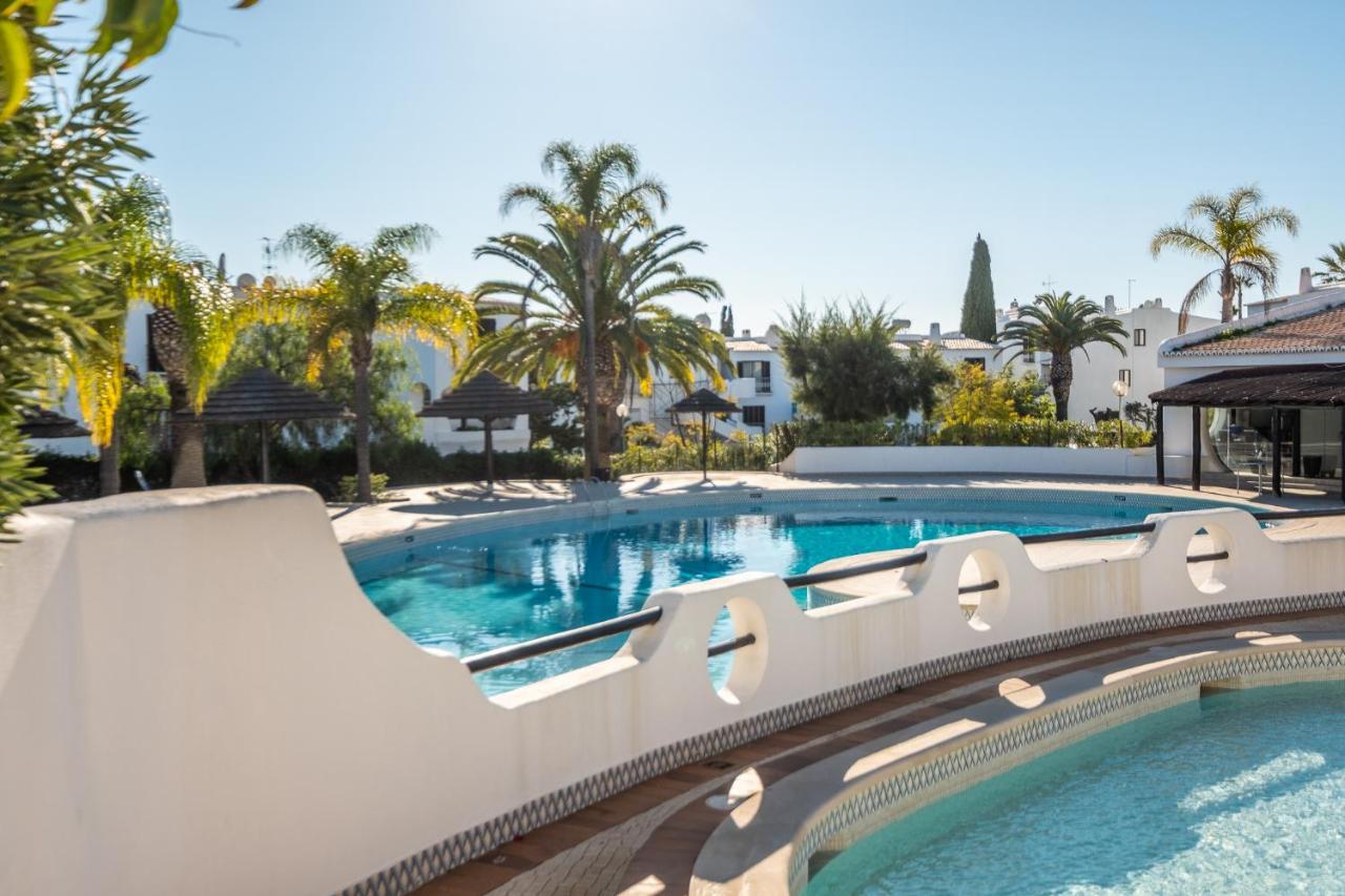 Beach Praia - Sleep 5 - Pool - Free Wi-Fi - Air Con Albufeira Bagian luar foto