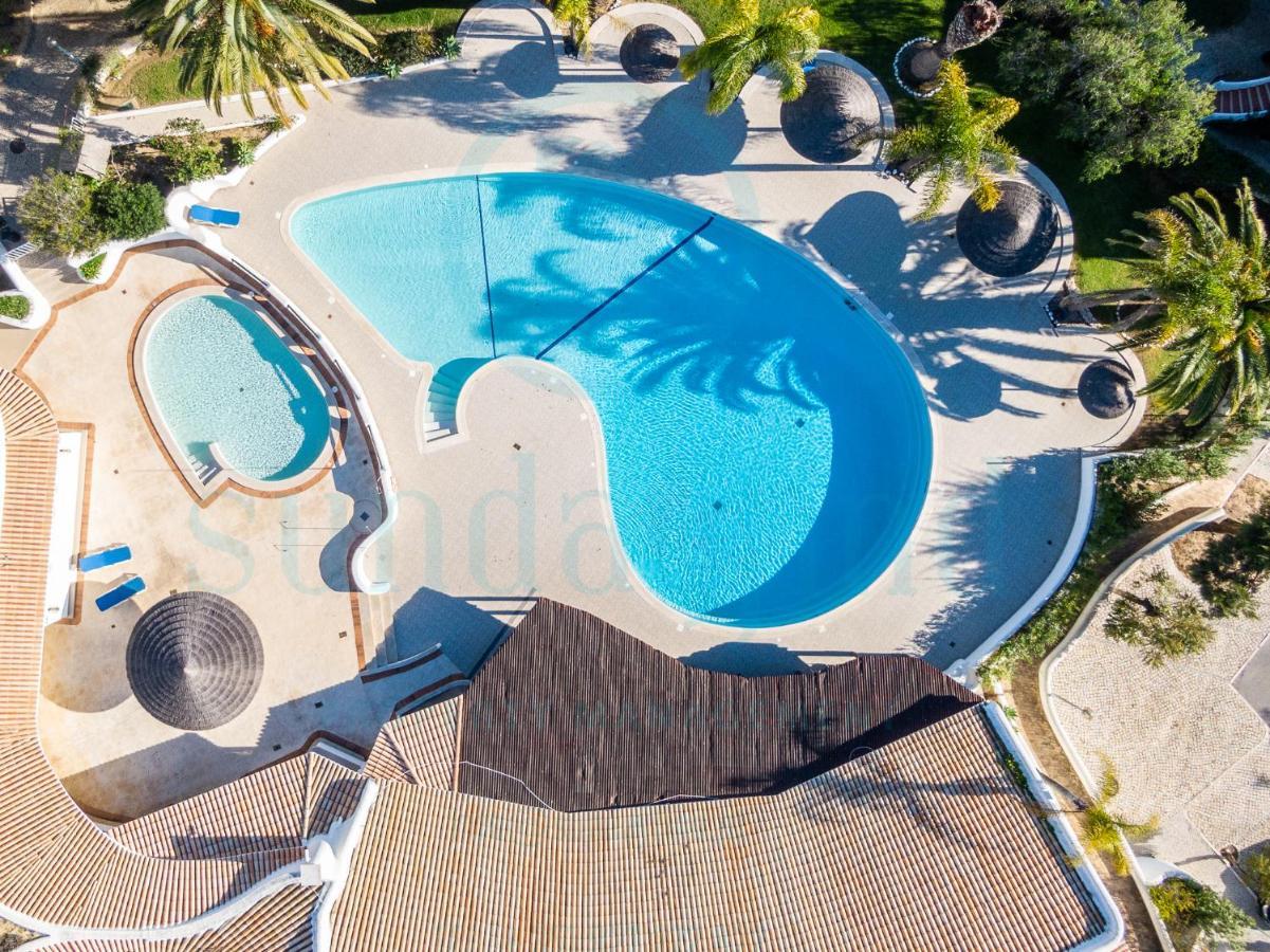 Beach Praia - Sleep 5 - Pool - Free Wi-Fi - Air Con Albufeira Bagian luar foto